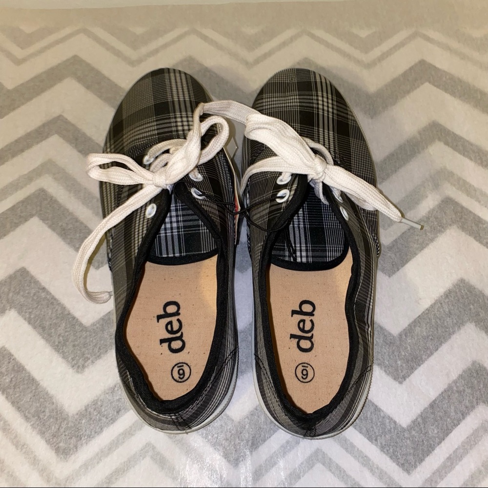 Deb Womens Canvas Tennis Shoes black, white, gray plaid w/ white laces size 6